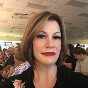 Meet your Posher, Dana